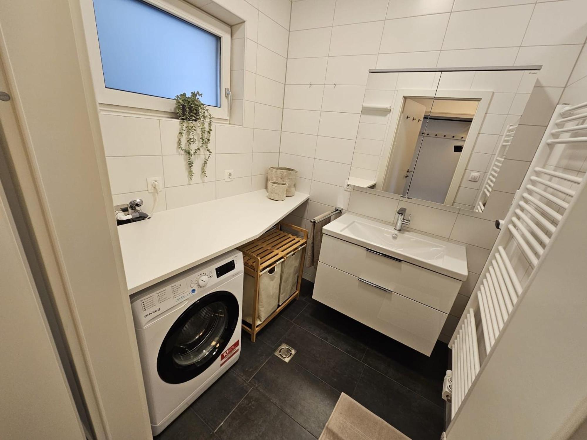 Apartment Leibnitz Im Zentrum Nahe Am Bahnhof Und Der Suedsteirischen Weinstrasse Экстерьер фото